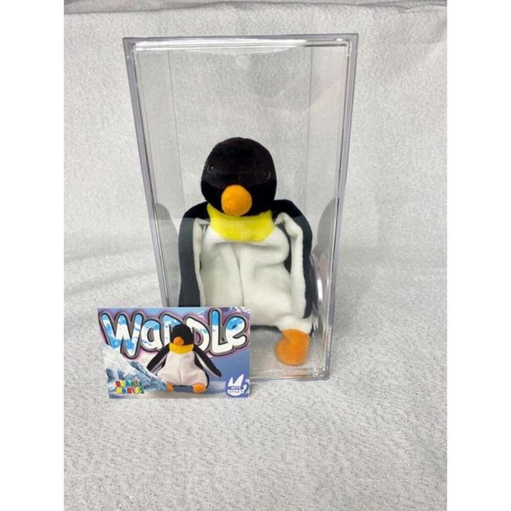 Waddle The Penguin 1995 Ty Beanie Baby errors and card. RETIRED PVC Pellets